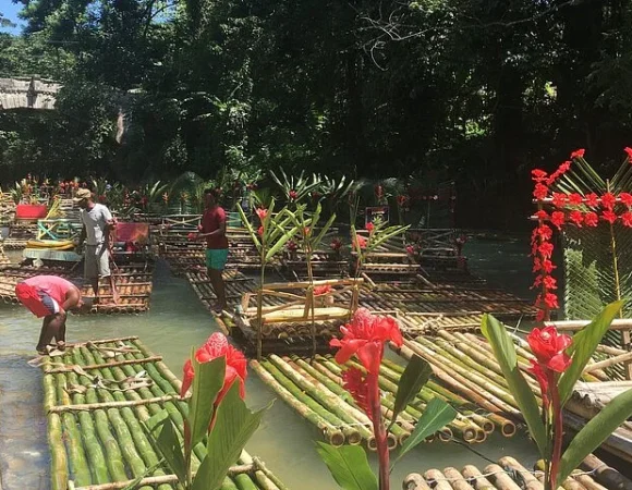 1 Hour River Bamboo Rafting and Limestone Foot Massage from Montego Bay